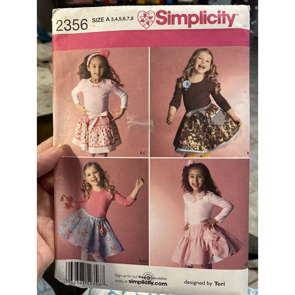 Girls Simplicity Sewing Pattern 2356 Size 3-8 Skirts Cut Complete